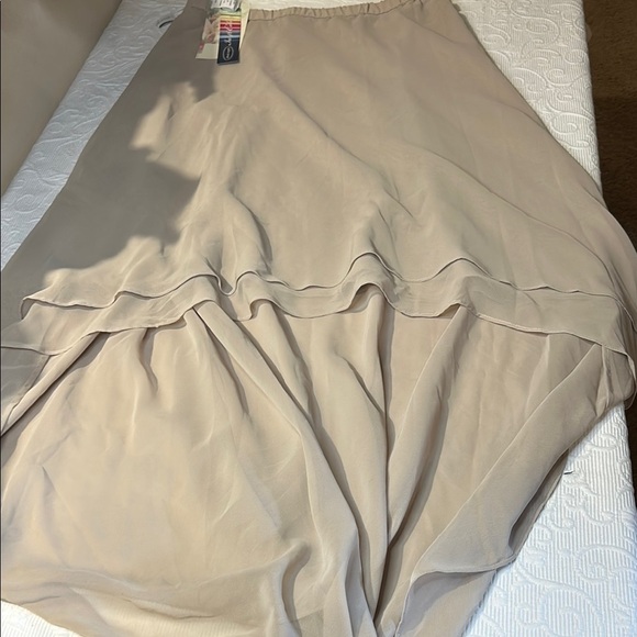 Alfred Angelo High/low sequin skirt and 2 top set. 16/18. NWT - Picture 12 of 15